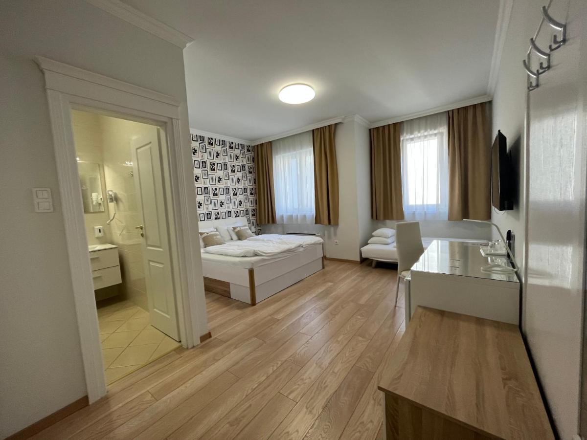 Camille Apartmanhouse Budapest Exteriör bild