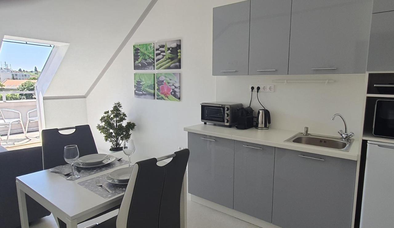 Camille Apartmanhouse Budapest Exteriör bild
