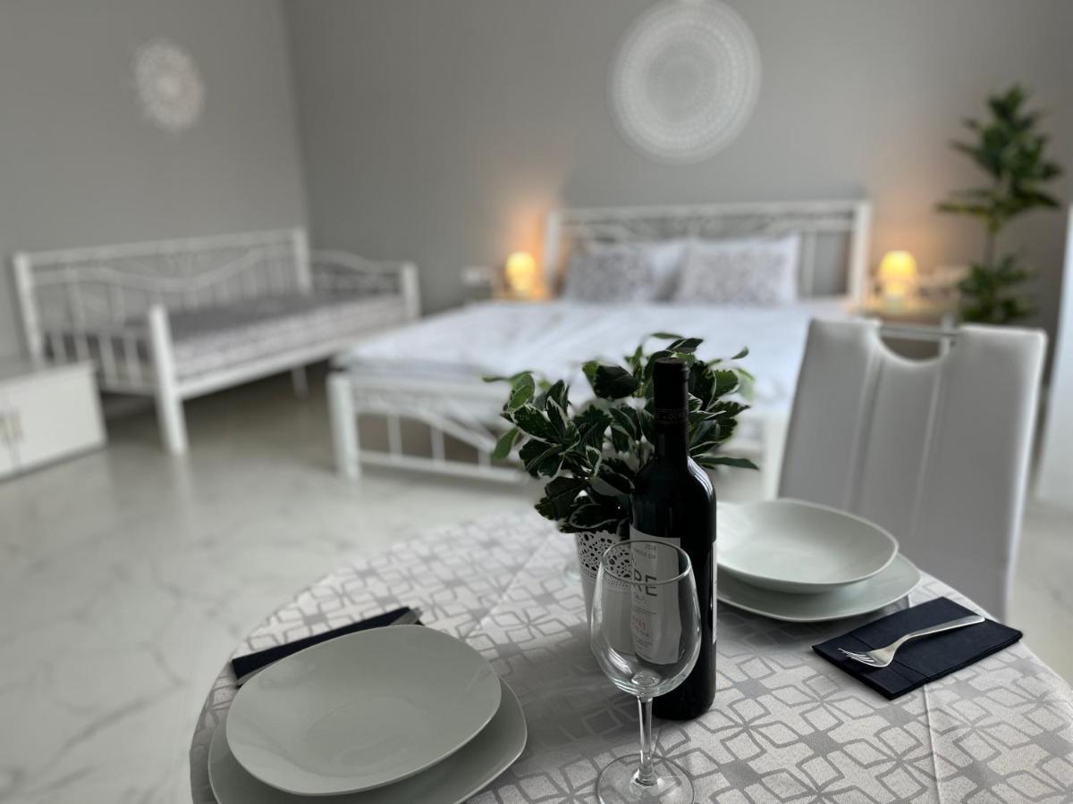 Camille Apartmanhouse Budapest Exteriör bild