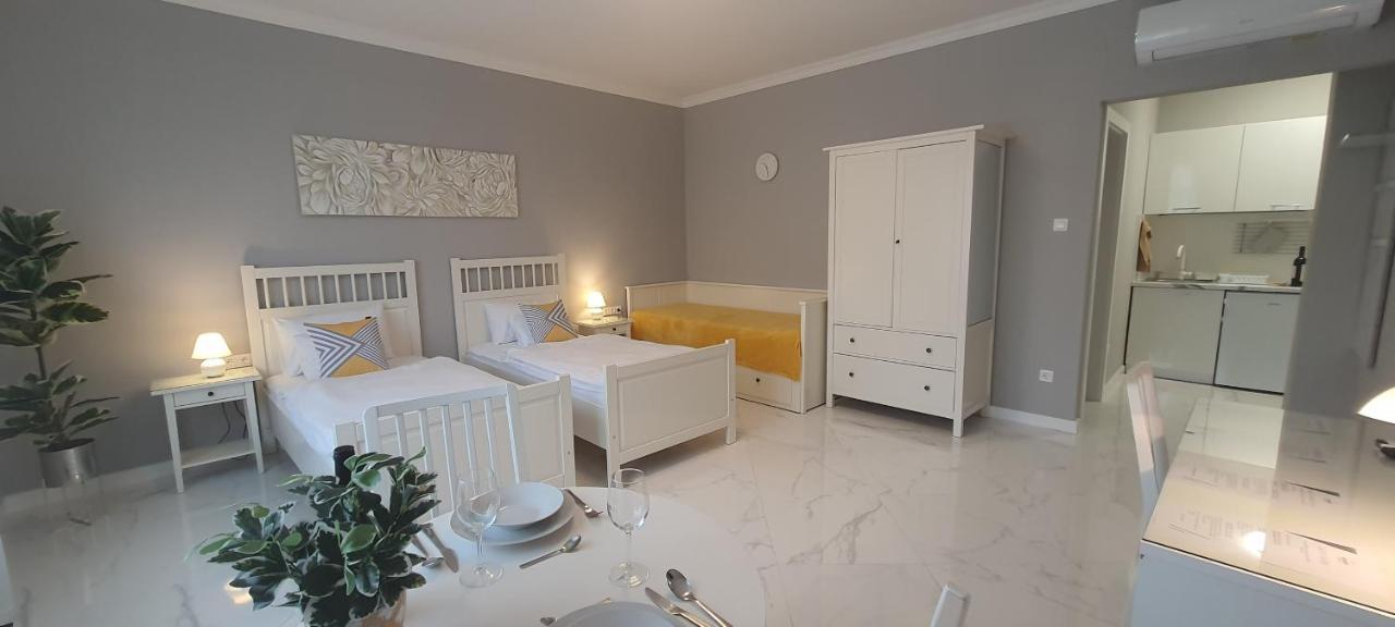 Camille Apartmanhouse Budapest Exteriör bild