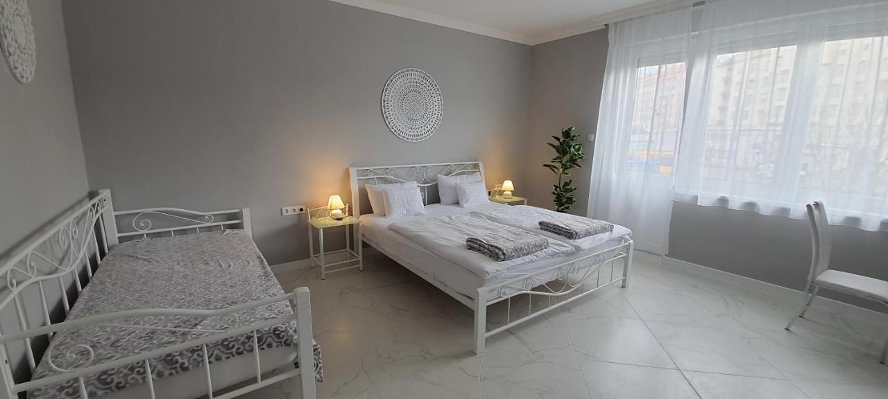 Camille Apartmanhouse Budapest Exteriör bild