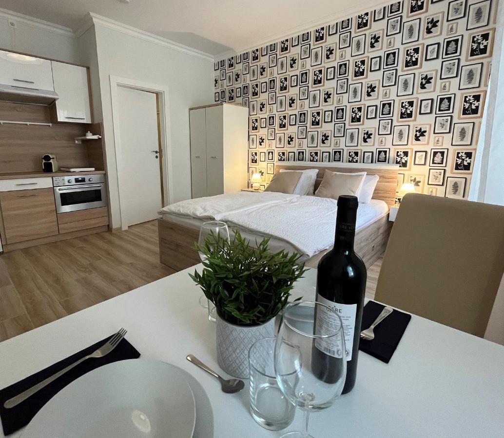 Camille Apartmanhouse Budapest Exteriör bild
