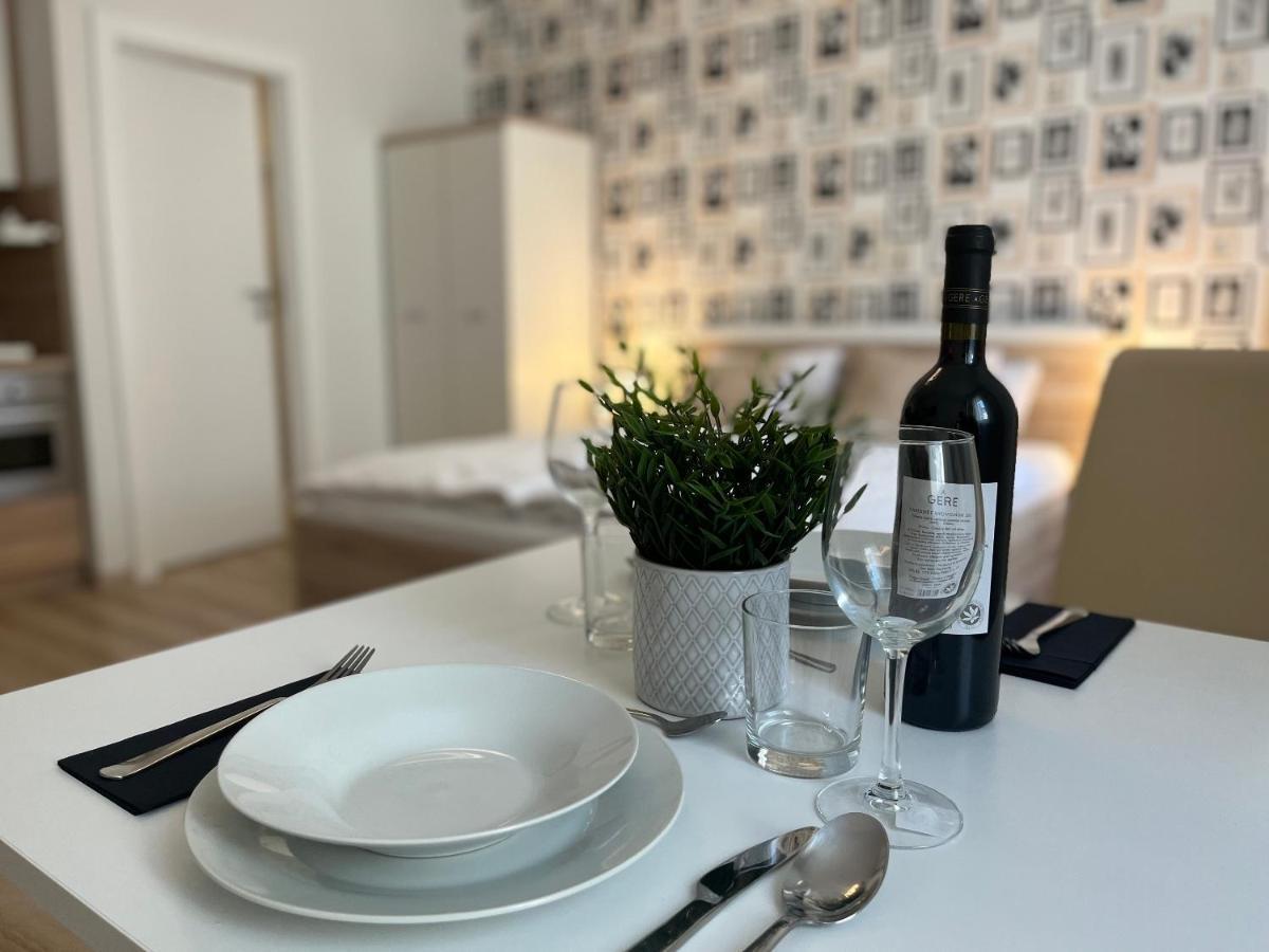 Camille Apartmanhouse Budapest Exteriör bild